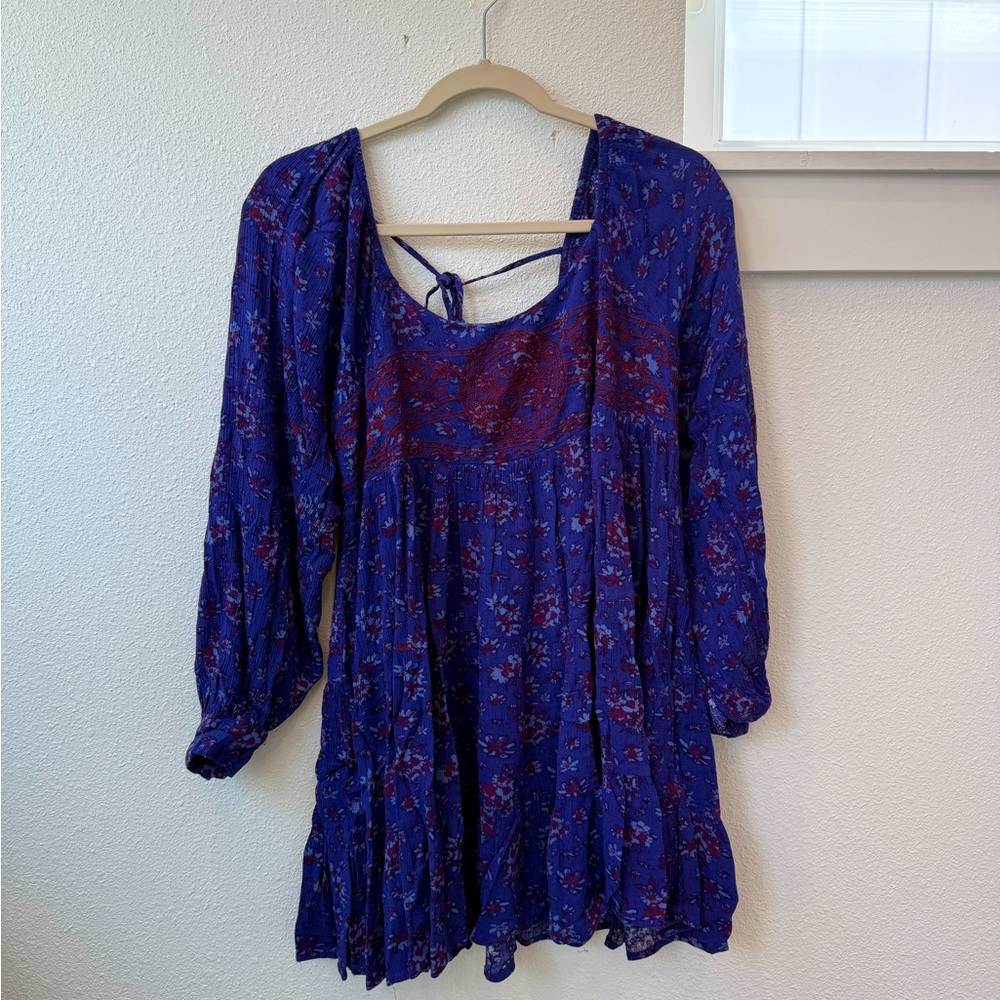 Chelsea & Violet Floral purple Women's Top